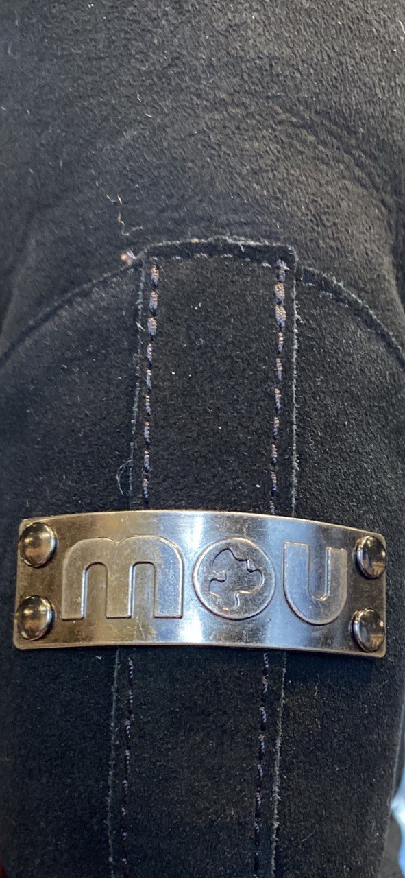 картинка Угги MOU с декором со скрытой танкеткой от магазина Одежда+