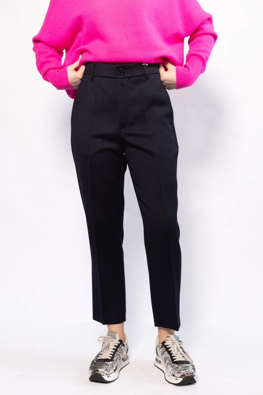 картинка Брюки HIGH с карманами от магазина Одежда+